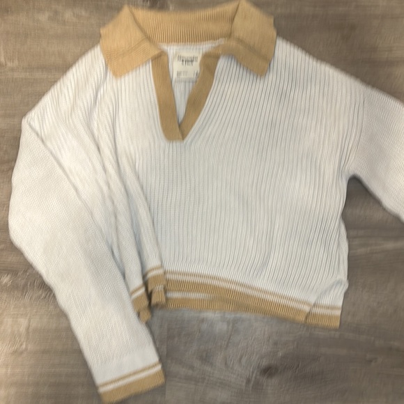 Abercrombie Collared Sweater - Picture 3 of 3